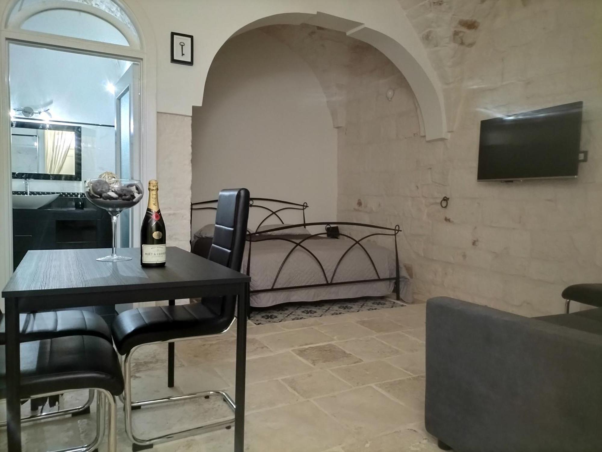 Le Tre Alcove Hotel Ceglie Messapica Exterior foto